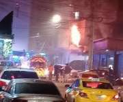 Escena del incendio en bar-restaurante.    (Foto: Tráfico Panamá)