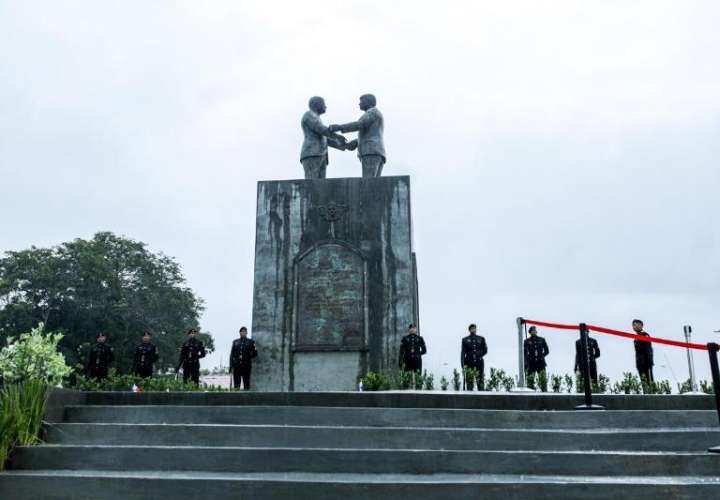 La estatua es bautizada como “La Conquista de la Soberanía”,