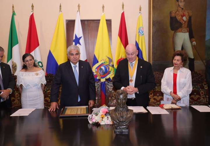 El Presidente electo, José Raúl Mulino participa en el acto de aniversario N.º 198 de la instalación del Congreso Anfictiónico de Panamá.