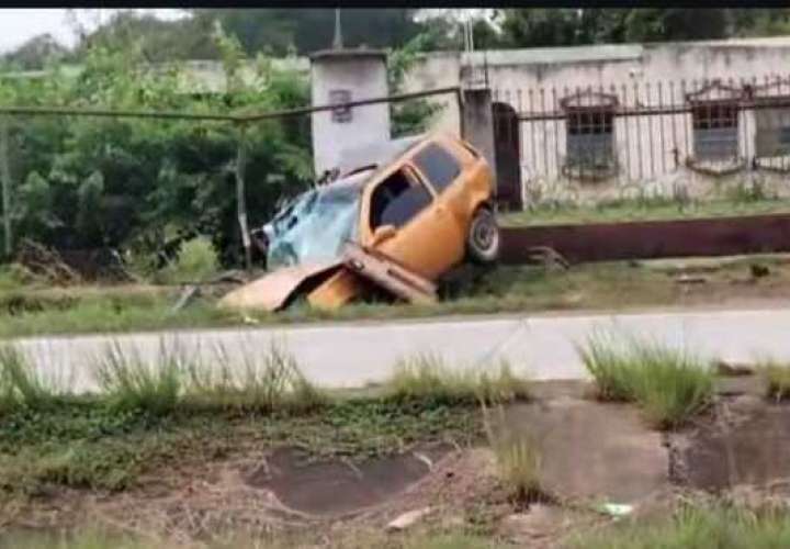 Así quedó la camioneta.