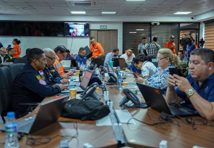 ¡Exito! Más de 100 mil panameños participaron en la evacución nacional