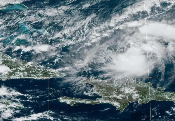 Está previsto que este fin de semana Oscar provoque fuertes lluvias en las islas del Caribe. Foto: EFE