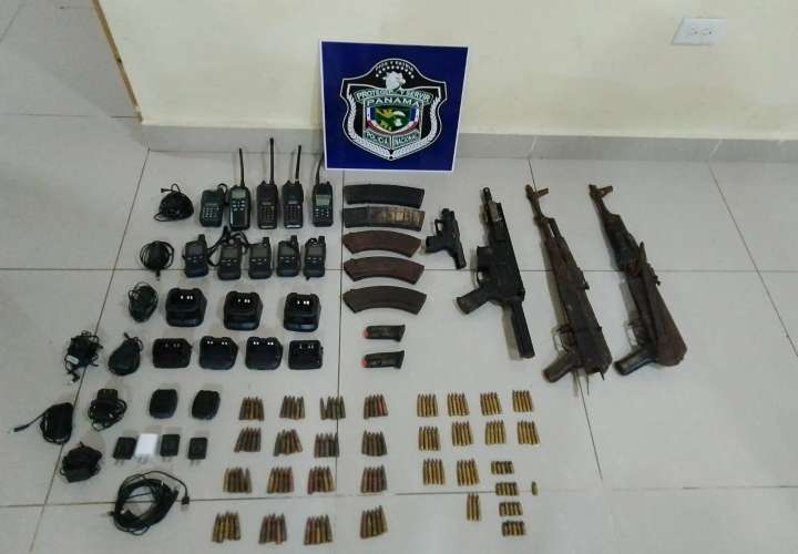 Policía decomisa armas y detiene a uno en Soná