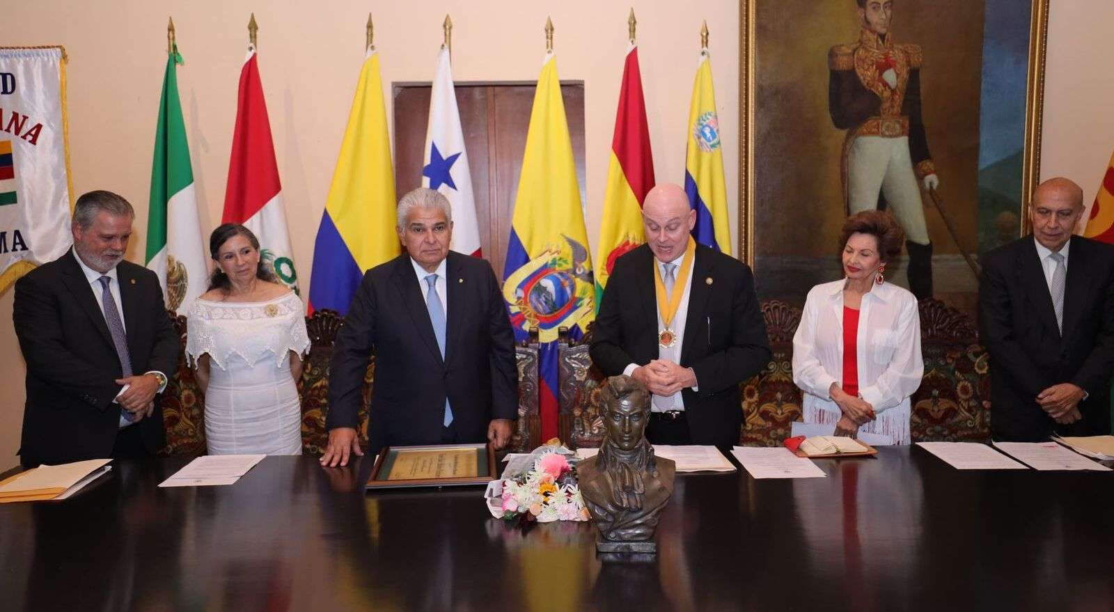 El Presidente electo, José Raúl Mulino participa en el acto de aniversario N.º 198 de la instalación del Congreso Anfictiónico de Panamá.