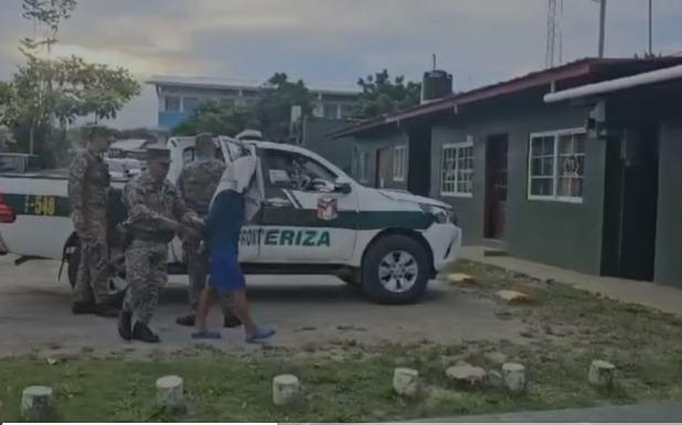 Aprehenden a tres sujetos por tráfico ilícito de migrantes en Darién. Foto: Cortesía