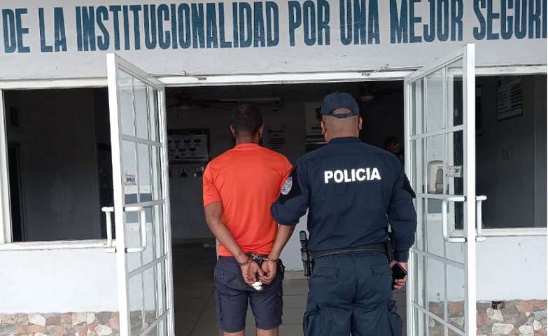 La propia madre les llamó a la Policía.