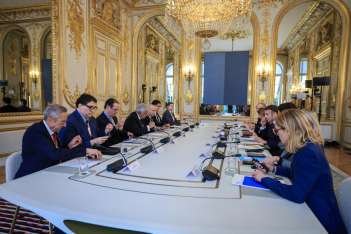 Dialogo franco entre los mandatarios y sus equipos.