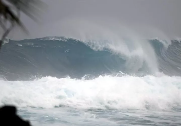 usto antes de su impacto los vientos máximos sostenidos de Nate alcanzaron los 65 kilómetros por hora y las olas en los litorales Pacífico y Caribe superaron los 3 metros de altura, señaló el Ineter. EFE/Archivo