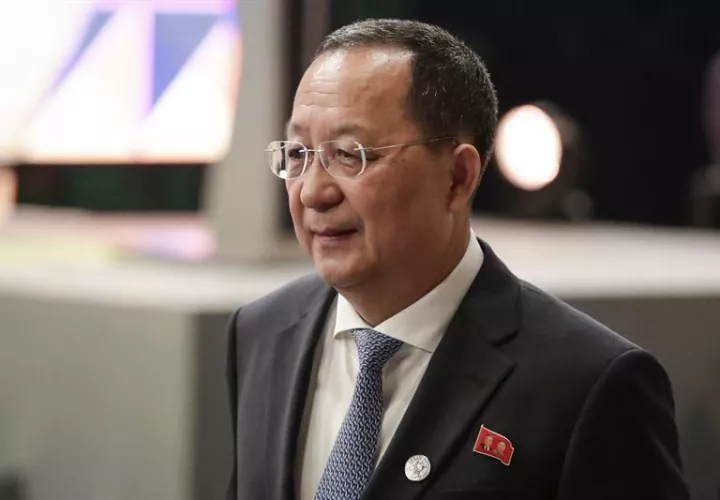 El canciller norcoreano, Ri Yong-ho, ha advertido que la voluntad del país asiático es &quot;hacer llover fuego&quot; sobre EE.UU. en respuesta a las beligerantes palabras del presidente estadounidense Donald Trump en la ONU. EFE/Archivo