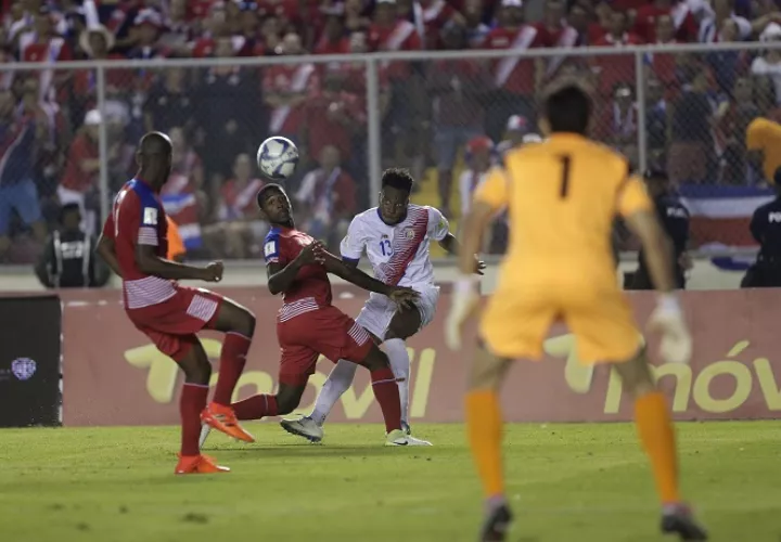 La selección de Panamá se vio favorecida por un gol fantasma /EFE