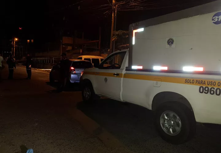 La Policía acordonó el área. Foto: Alexander Santamaría