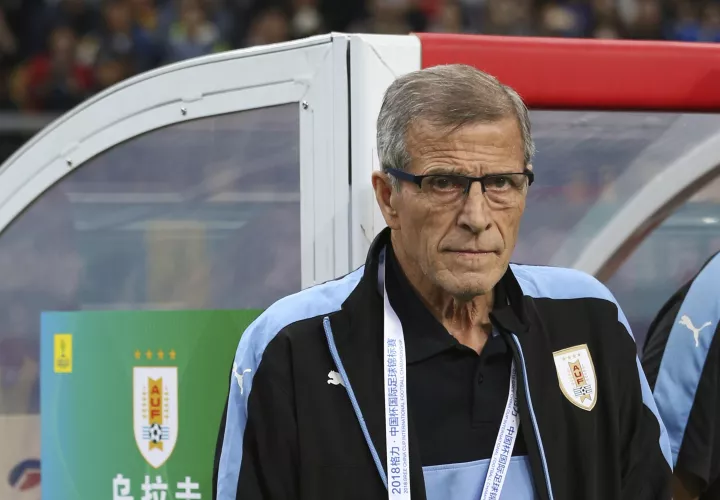 Oscar Washington Tabarez, técnico de Uruguay. /AP