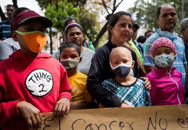 Niños piden al gobierno de Maduro buscar soluciones expeditas. EFE