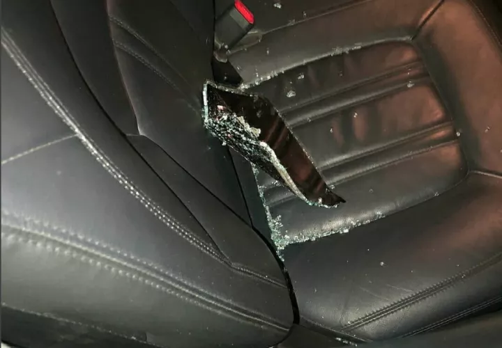 Así quedó el auto de Athenya Bylon