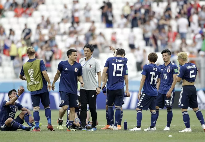 Los asiáticos festejan su pase, a pesar de la derrota de ayer. Foto: AP