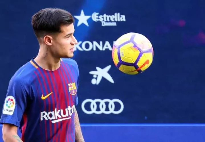 Coutinho es un tipo con tres ejes principales en su vida: la familia, la religión y el fútbol./ EFE