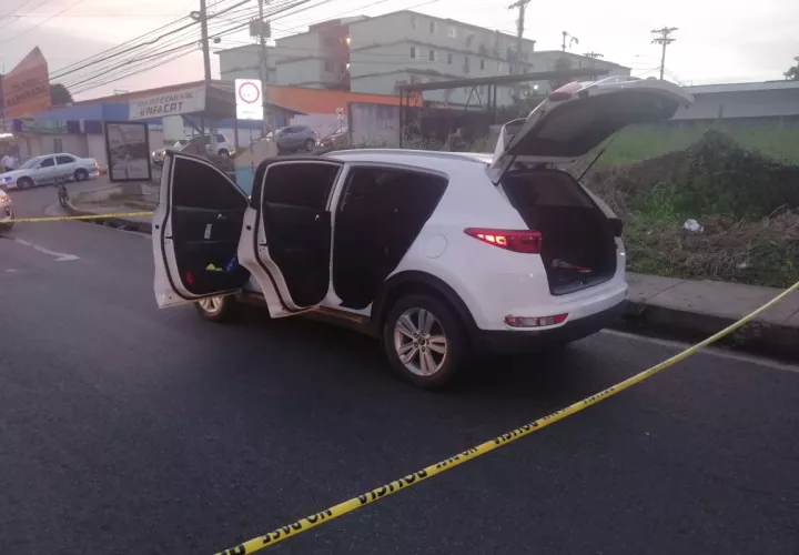 Auto detenido en Pedregal.