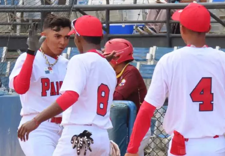 El equipo de Panamá está jugando bien en la ofensiva, pitcheo y defensiva para tener marca de 2-0. Foto: Fedebeis