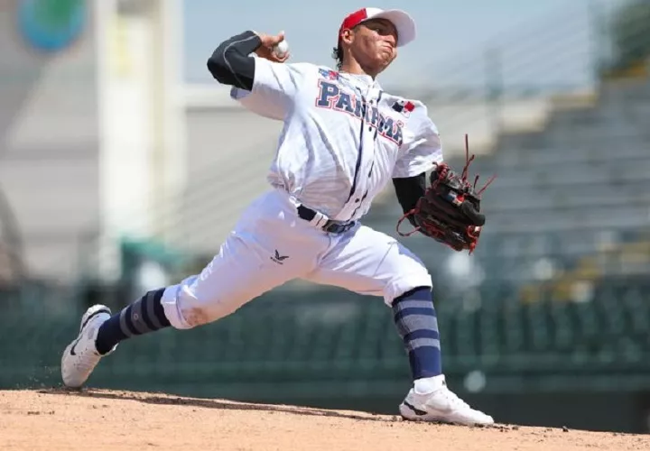 Luis Aguilar fue el pitcher ganador al trabajar cuatro entradas completas sin permitir carreras. Foto: Fedebeis