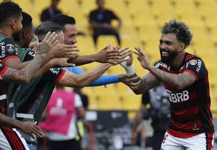 “Gabigol” Barbosa festeja el gol del triunfo. Foto: EFE