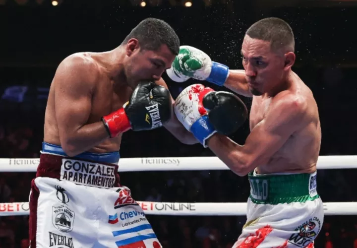 Juan Francisco ‘El Gallo’ Estrada (der.) y Román ‘Chocolatito’ González. Foto: AP