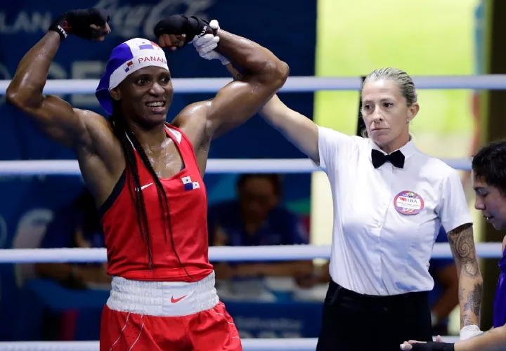 Atheyna Bylon luego de su triunfo en la final de su categoría. Foto: EFE