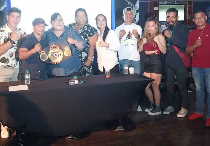 El anuncio de la cartilla fue dado a conocer en conferencia de prensa. Foto: Joel González