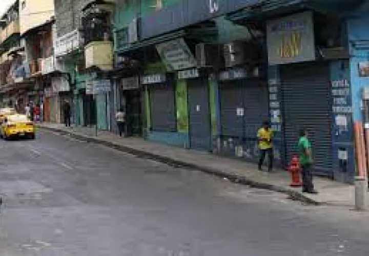 Avenida B, una área comercial muy movida.