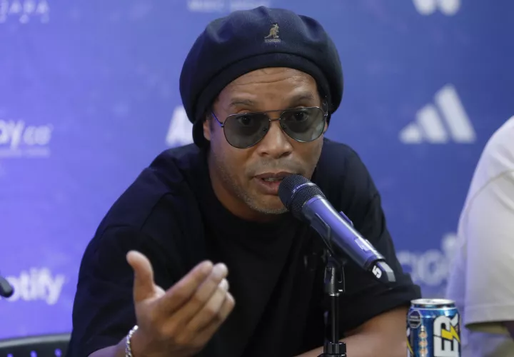 Ronaldinho Gaúcho, durante una rueda de prensa. /Foto: EFE