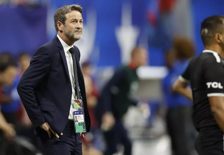 El seleccionador del equipo nacional masculino de fútbol de Panamá, Thomas Christiansen (i). /Foto: EFE