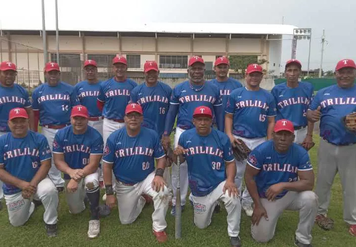 El equipo de Trililin sigue firme en el primer lugar de la Liga de Softbol de 50 años y más de Panamá Este. Foto: Cortesía