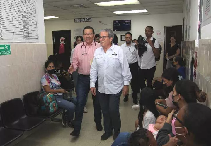 El ministro de Salud, Fernando Boyd Galindo aprovechó la oportunidad para reiterar la pronta implementación de la telemedicina en las instalaciones de salud para agilizar y mejorar la eficiencia en la atención sanitaria. 