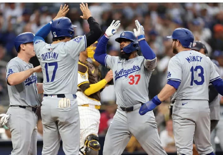 Las cuatro series divisionales de playoffs de las Grandes Ligas inician hoy sábado. Fotos: EFE