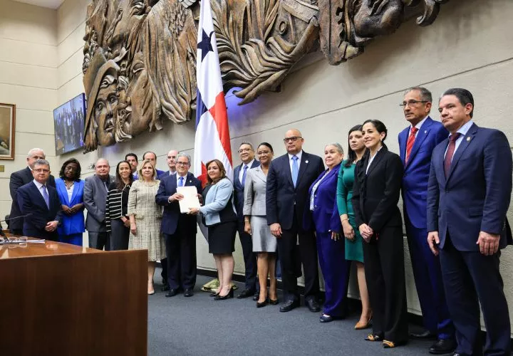 El ministro Fernando Boyd Galindo presentó el proyecto en el inicio de las sesiones legislativas extraordinarias convocadas hasta el 31 de diciembre. 