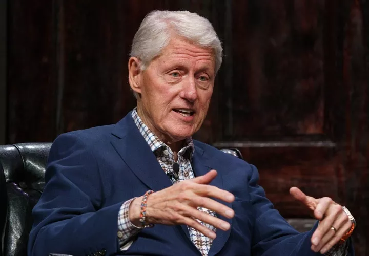  Bill Clinton, permanece, hospitalizado, fiebre, expresidente