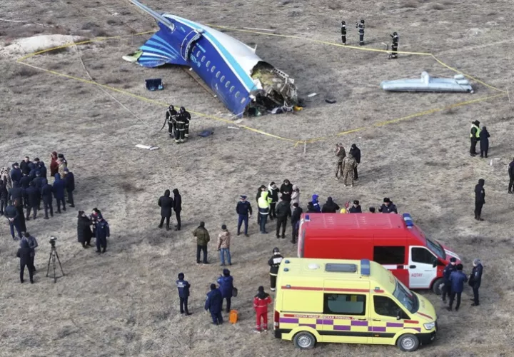 Avión, Azerbaijan, derribado, Rusia, ataque, defensa, 190 muertos