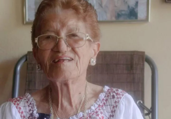 La Sra. Belén Combe ha sido una de las figuras más destacadas en la confección de nuestra pollera tradicional. Foto: Instagram