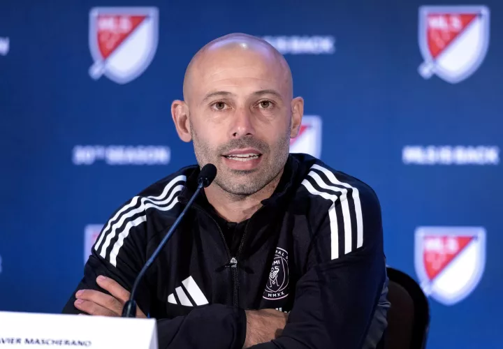 El entrenador del Inter Miami, Javier Mascherano, habla durante una conferencia de prensa en Miami (EE.UU.). EFE